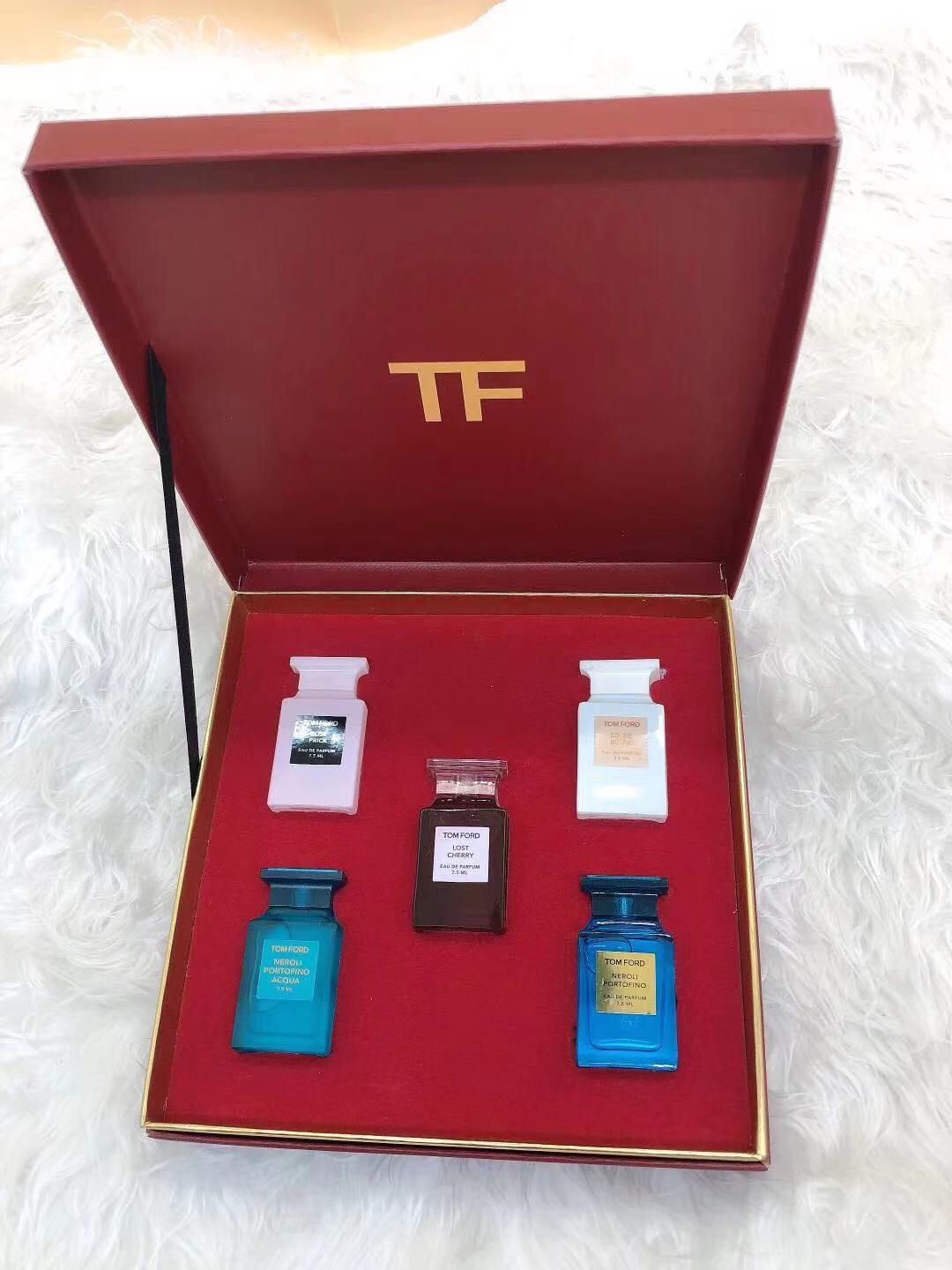 Tom Ford Miniature Perfume Gift Set - 5 x 7.5ml - Cherry, Rose, Neroli 1 i1609945215 2320 1