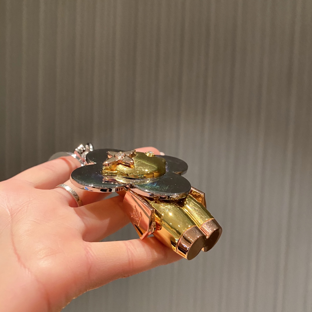 Detailed view of Vivienne Keychain's color finish