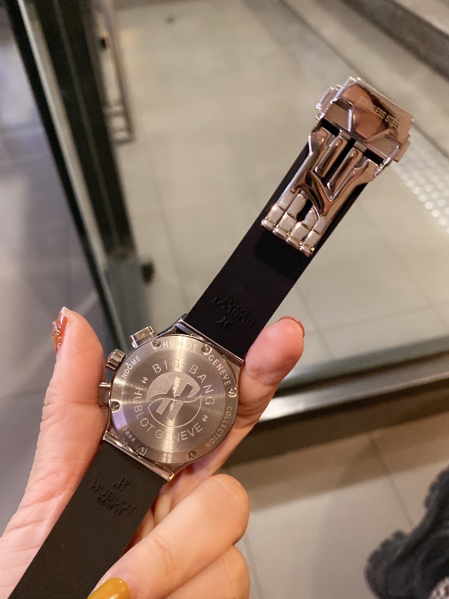 “The Malt Sugar” HUBLOT Hembling-Wober-HUBLOT38mm Timewatch: Subverting Rules with Love and Luxury - 图片 9