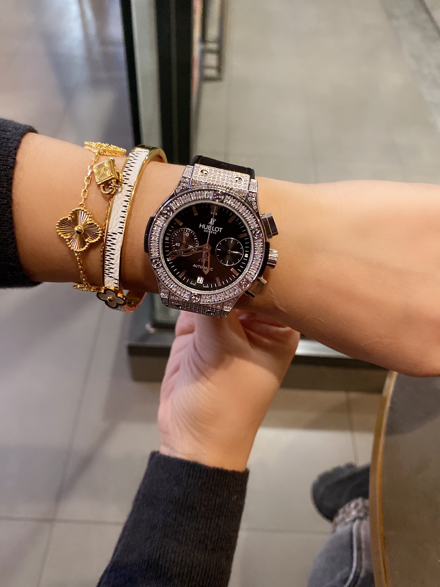 “The Malt Sugar” HUBLOT Hembling-Wober-HUBLOT38mm Timewatch: Subverting Rules with Love and Luxury - 图片 7