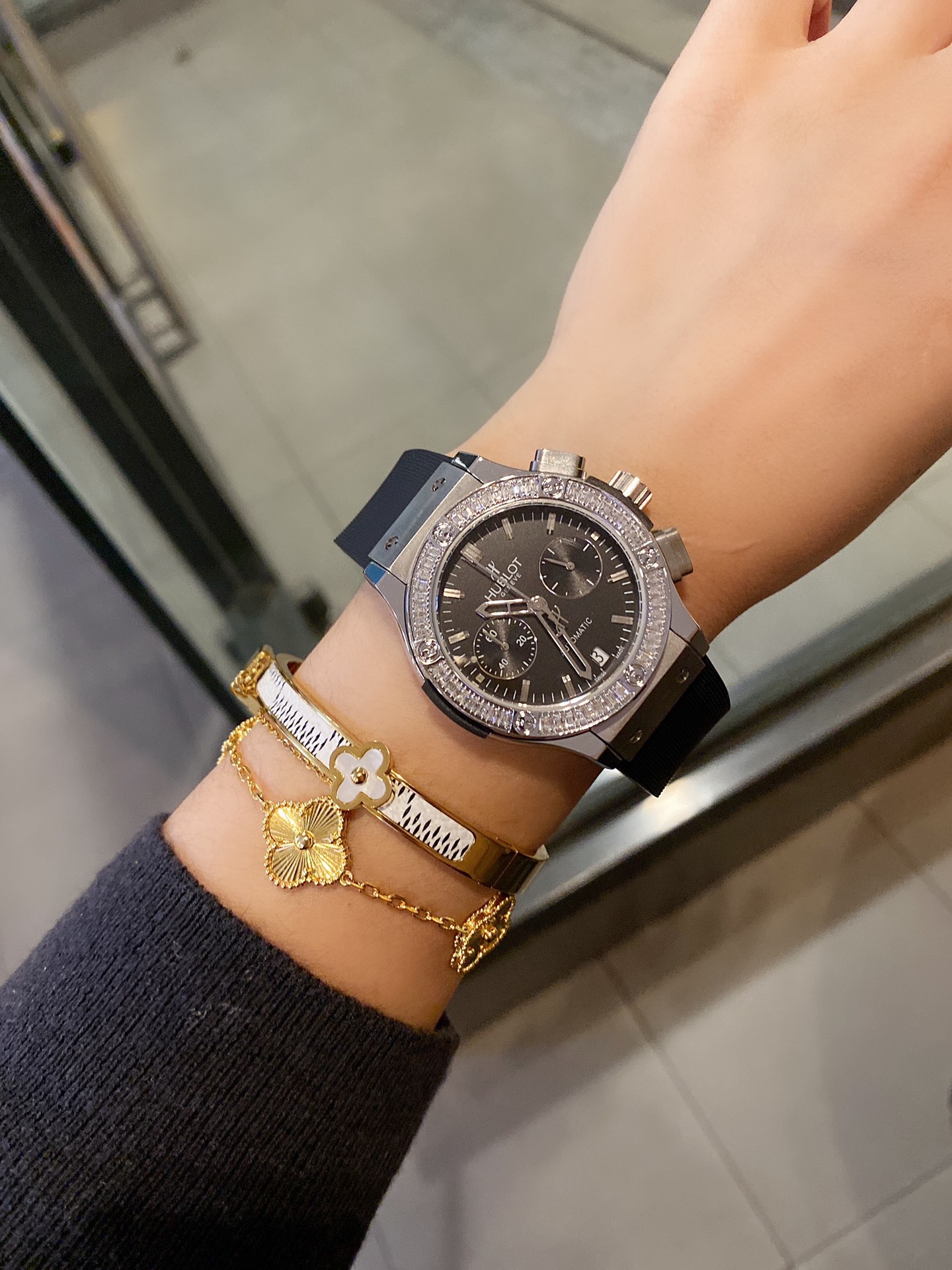 Luxurious Hublot Women’s Watches with Chen Man: A Subversion of Rules - 图片 5