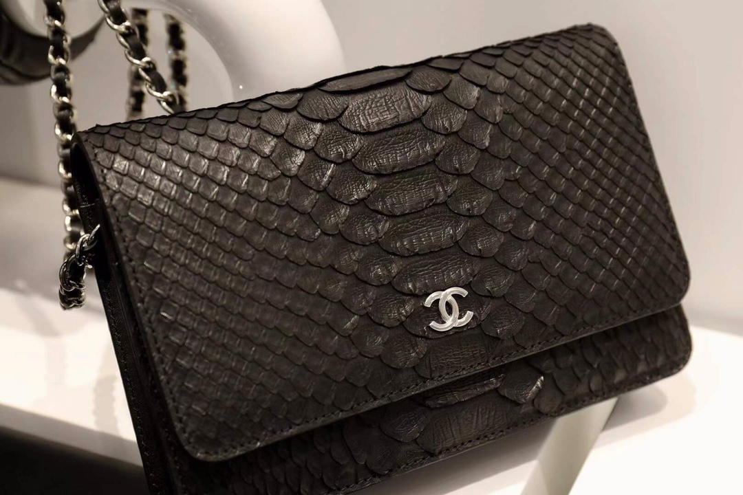 Chanel woman WOC wallet of chain bag original leather version  Chanel  classic flap bag Girly bags Bags