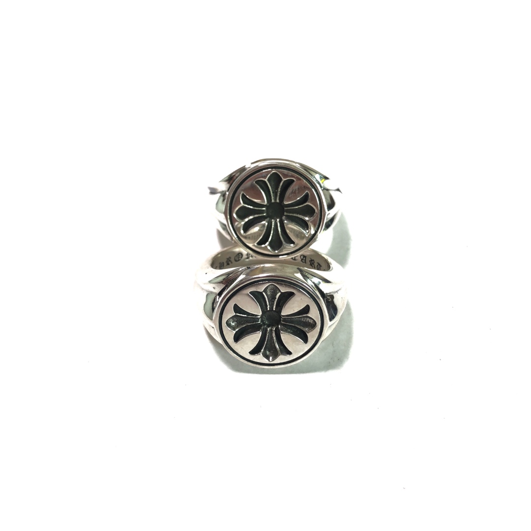 Chrome Hearts 𝐡𝐞𝐚𝐫𝐭𝐬 克罗心印章镂刻戒指