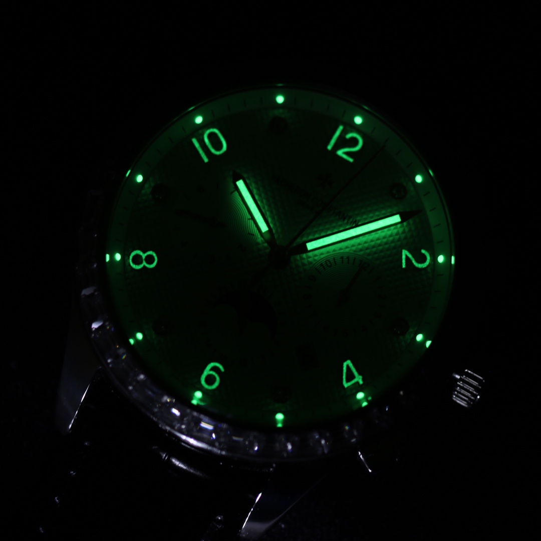 NO:726279,Manufacturer's product Vacheron Constantin [Rose][Rose] - Vacheron Constantin R46 upgraded version of the inheritance series, multi-functional design and top quality. Important note (the upgraded version has an improved shell that is thinner than the old version, the glass has been upgraded to be wear-resistant and fall-resistant, and is smoother and more beautiful than the old version! The inner cover has been updated to a steel-made inner cover; the texture and feel of the watch  Looks more perfect) 18k quality furnace vacuum plating... (High quality, normal wearing, 0 repair quality) This watch uses the multi-functional original imported 9100 movement, with six-pin multi-function display, high-end and atmospheric design style, (function displays week, calendar, month, day and night stars 24 hours) The case uses 316 imported fine steel, sapphire glass super anti-scratch mirror, super luminous, making the night more dazzling!  Comes with imported calfskin strap buckle!  'You can easily own time, but you can't easily own Vacheron Constantin.' (Real photo) The manufacturer strongly recommends this Vacheron Constantin series... Your precious wrist needs (focus on original new machines) Focus is an attitude, please look for exclusive quality!  Welcome to reprint!  ,1550,,vacheron,cowhide19860909大厂货江诗丹顿 [玫瑰][玫瑰]-Vacheron Constantin R46 升级版传袭系列,多功能设计顶级品质.重要提示（升级版改进壳身比旧版本更薄、玻璃升级耐磨抗摔、比旧版本更平整美观！内罩更新成钢鑫制内罩；手表质感 手感 显得更完美）18k品质炉内真空电镀……（高品质正常佩戴0返修的质量）此款手表使用多功能原装进口9100机芯,具有六针多样功能显示高端.大气的设计风格,（功能显示星期 日历 月份 日夜星辰 24小时）套壳使用316进口精钢 、蓝宝石玻璃超强防刮花镜面,超强夜光,让黑夜更耀眼！搭配进口小牛皮表带扣！“你可以轻易拥有时间、但你不能轻易拥有江诗丹顿”、（实拍图）厂家强强推荐此款江诗传袭系列...你宝贵的腕上需（专注原装新机） 专注是一种态度,请认准独家品质！欢迎转载！,1550,,vacheron,cowhide,Watch