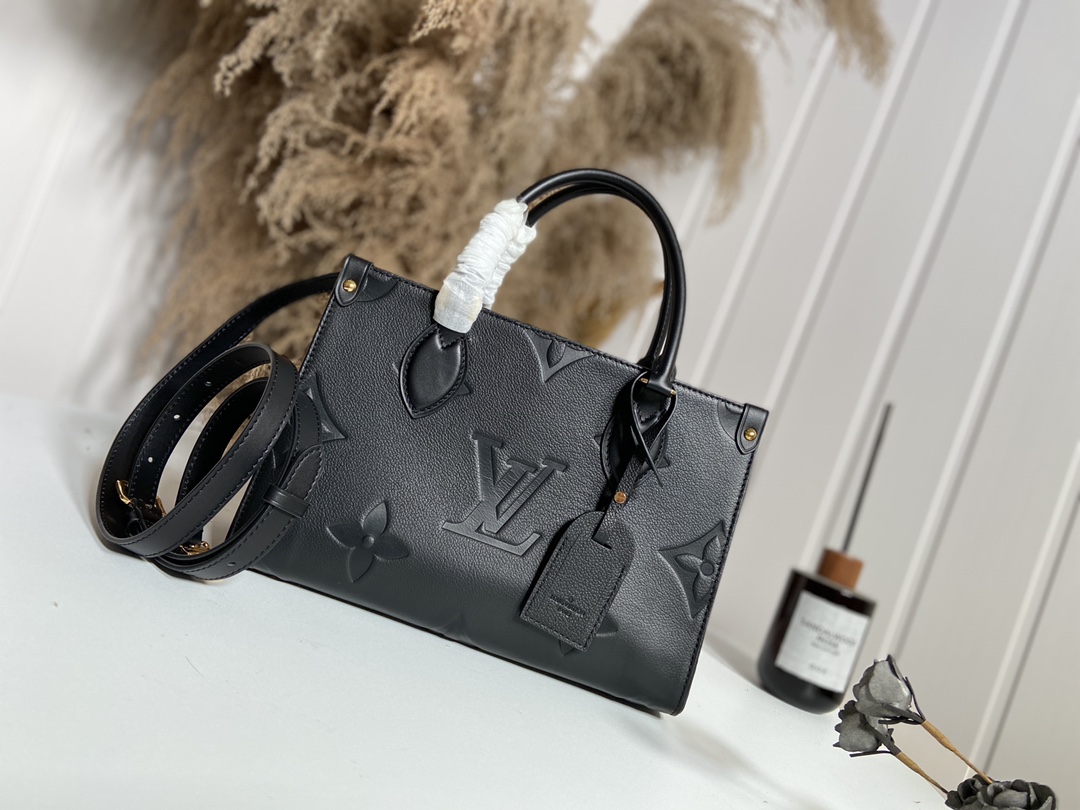 Louis Vuitton LV Onthego Tote Bags Black Cowhide M45661