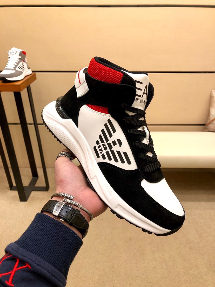 I5 Armani 阿玛尼  原版专柜潮鞋 鞋面意大利进口头层顶级牛皮 ,潮男年轻人必备,欧美时尚风格,无论走到那你都是亮点. 运动风,原单纹线.原版运动底 精品打造 适合司机驾车出行款式简单而不失奢华,百搭,让你走到那都是亮点,男鞋码数：38-44