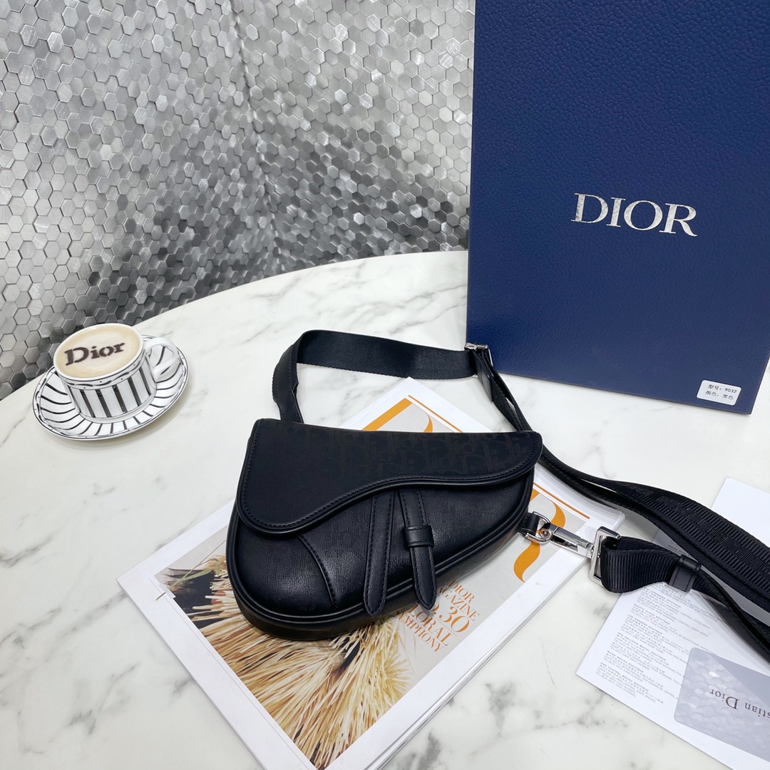 Dior Top
 Saddle Bags Black Openwork Cowhide Oblique