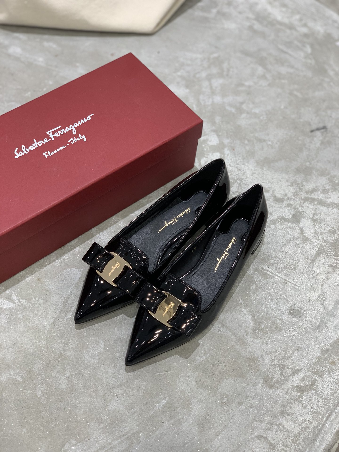 [Ferragamo Women
