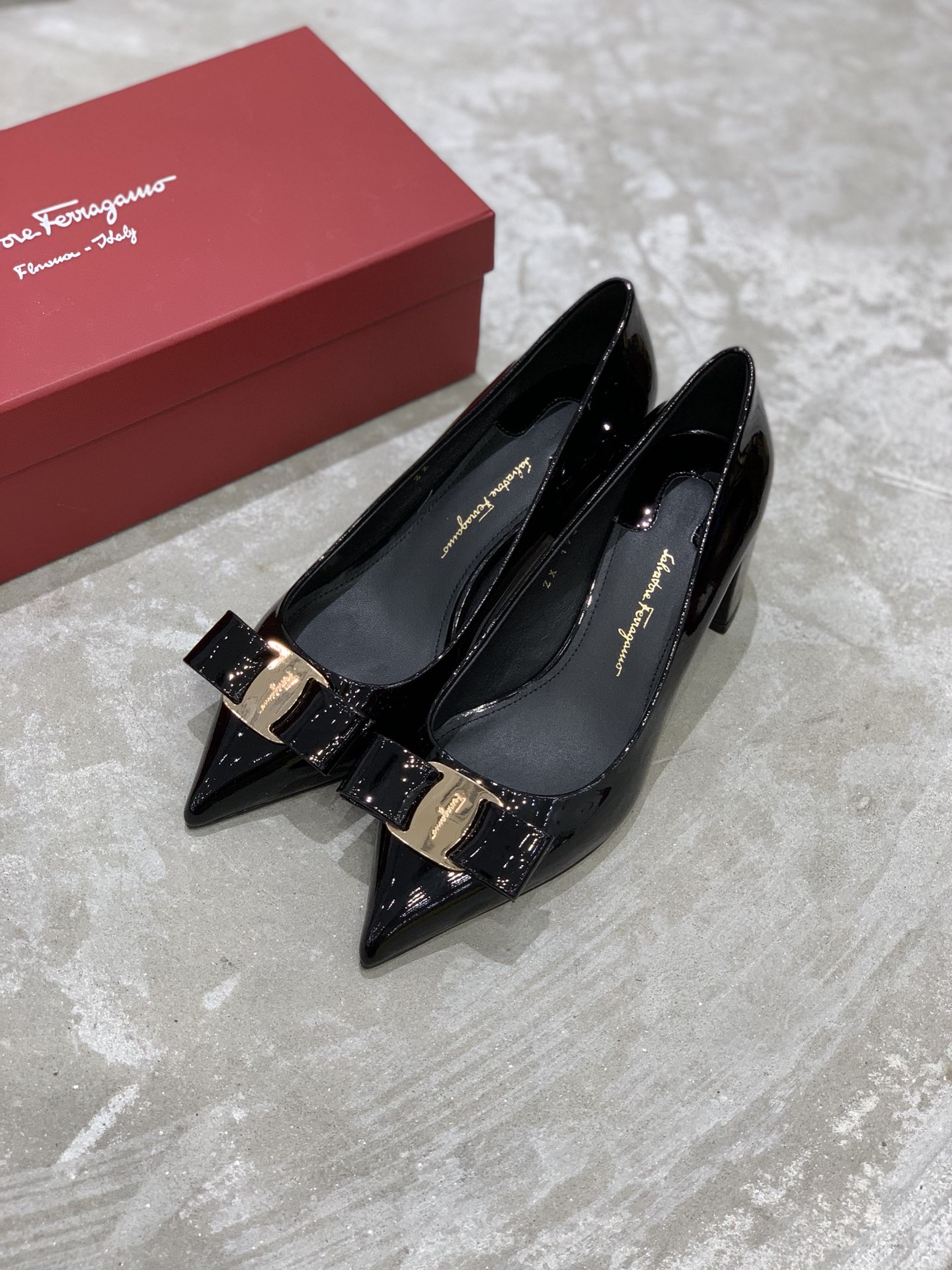 [Ferragamo Women