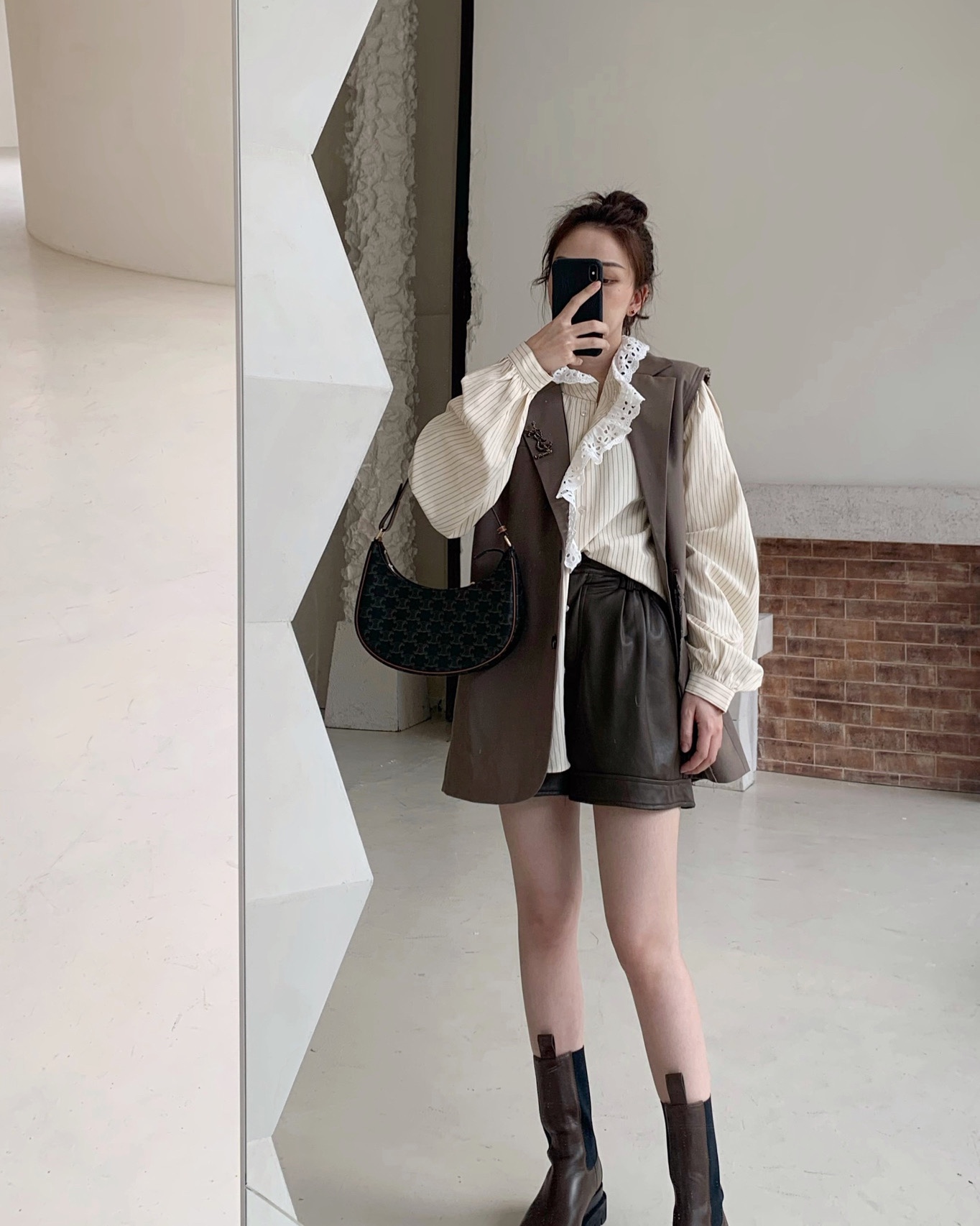 CELINE AVA 老花Ttiomphe腋下包 193952