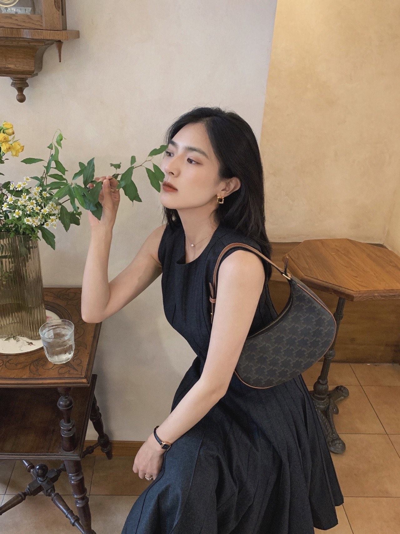 CELINE AVA 老花Ttiomphe腋下包 193952