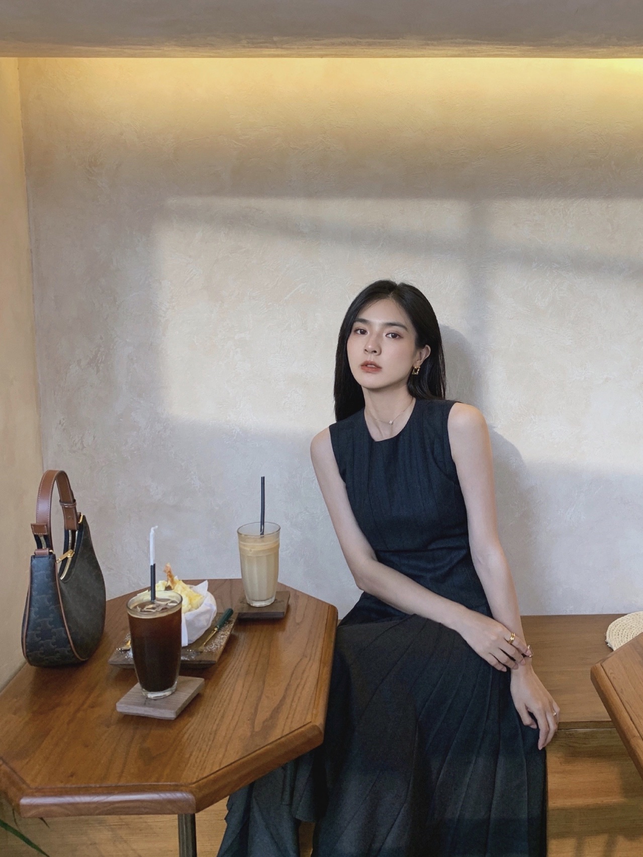 CELINE AVA 老花Ttiomphe腋下包 193952