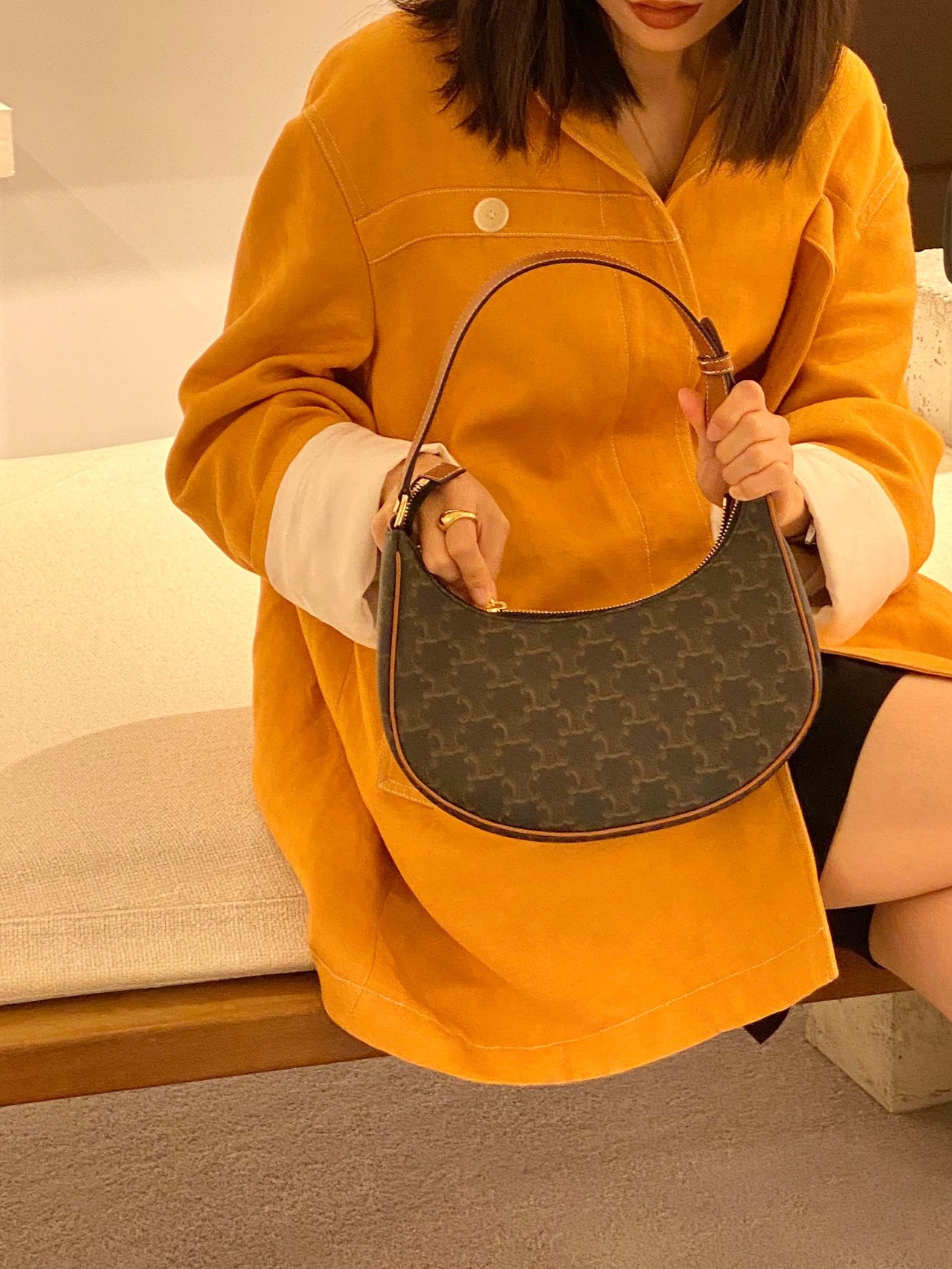 CELINE AVA 老花Ttiomphe腋下包 193952