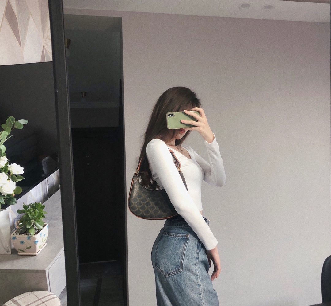 CELINE AVA 老花Ttiomphe腋下包 193952