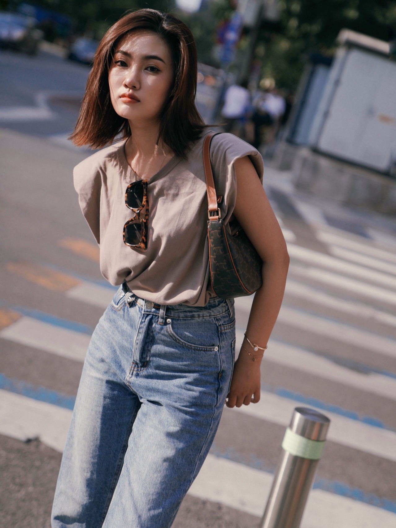 CELINE AVA 老花Ttiomphe腋下包 193952