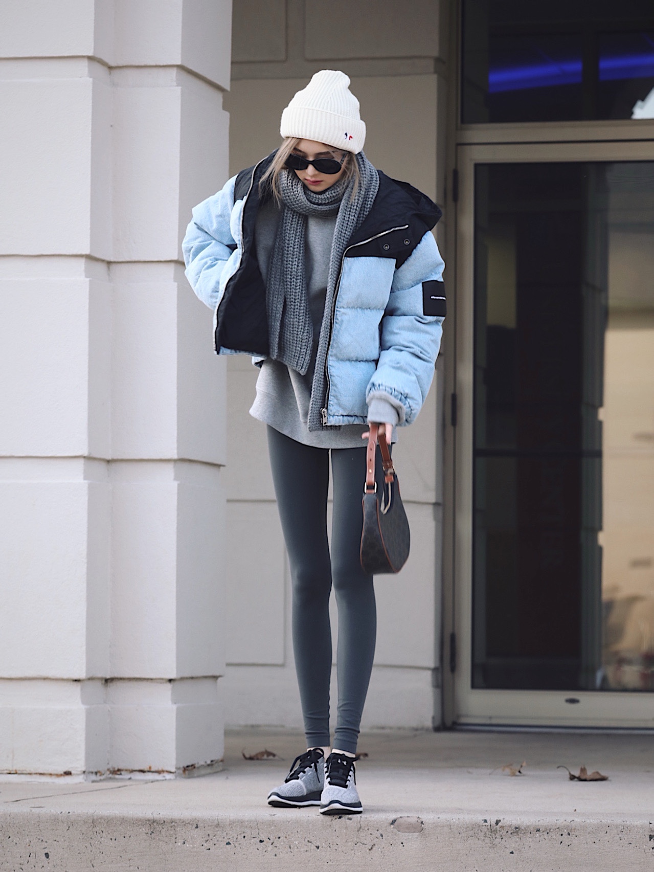 CELINE AVA 老花Ttiomphe腋下包 193952