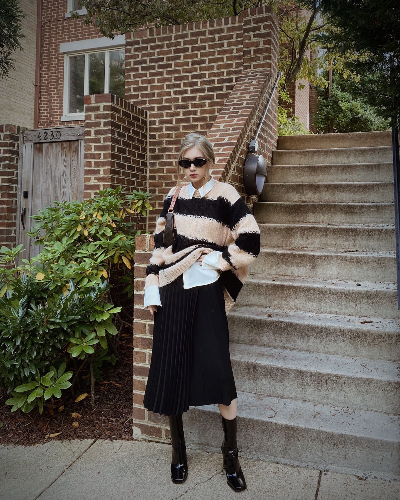 CELINE AVA 老花Ttiomphe腋下包 193952