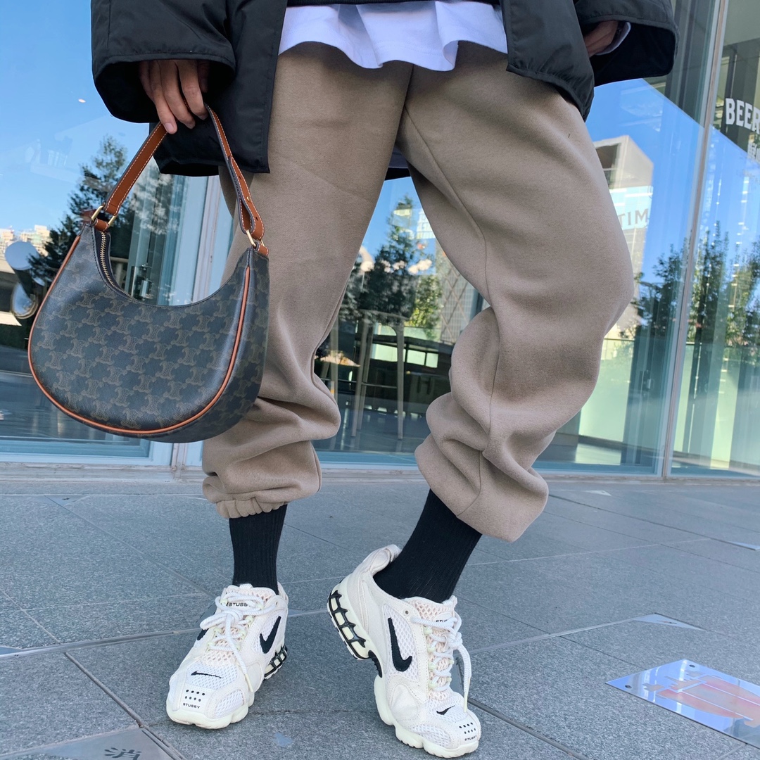 CELINE AVA 老花Ttiomphe腋下包 193952