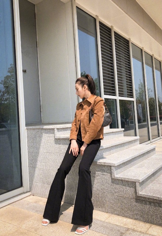 CELINE AVA 老花Ttiomphe腋下包 193952