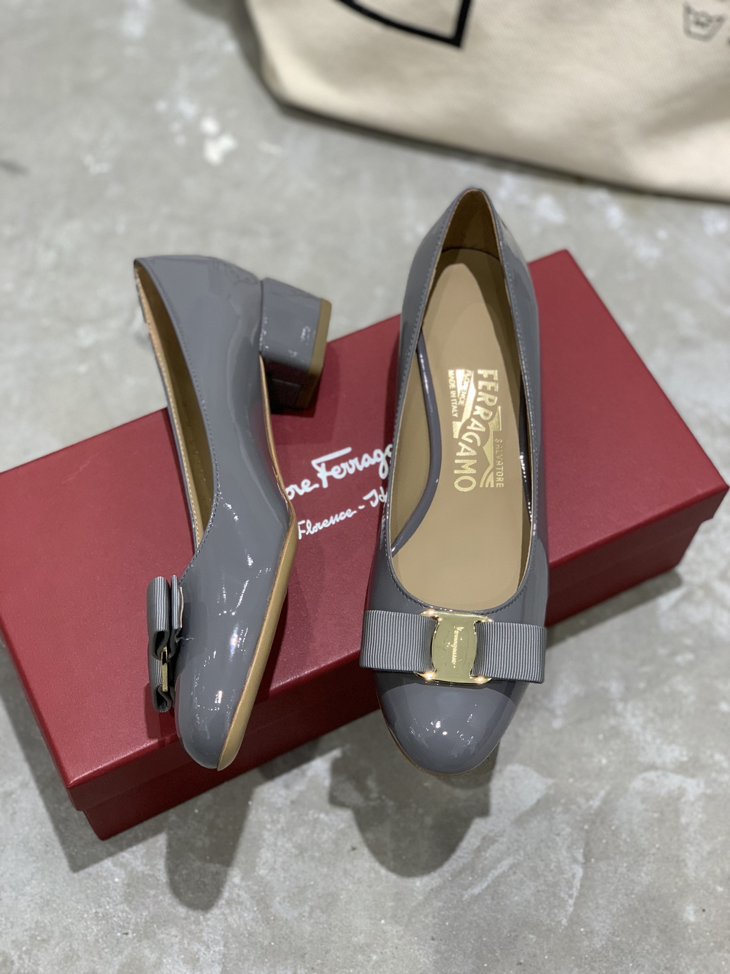[Ferragamo Women