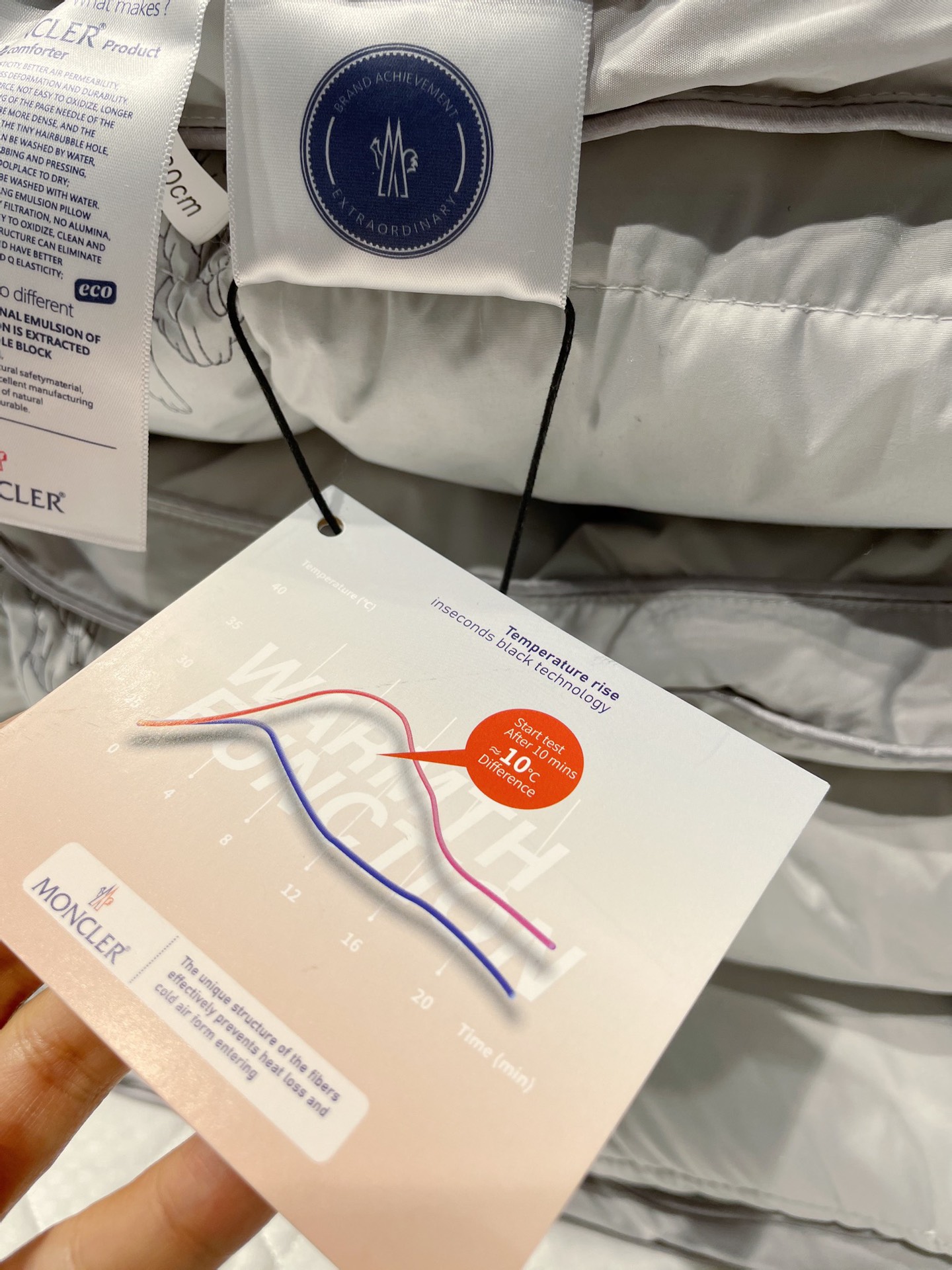 Boutique packaging without labels or hangtags. - Comprehensive