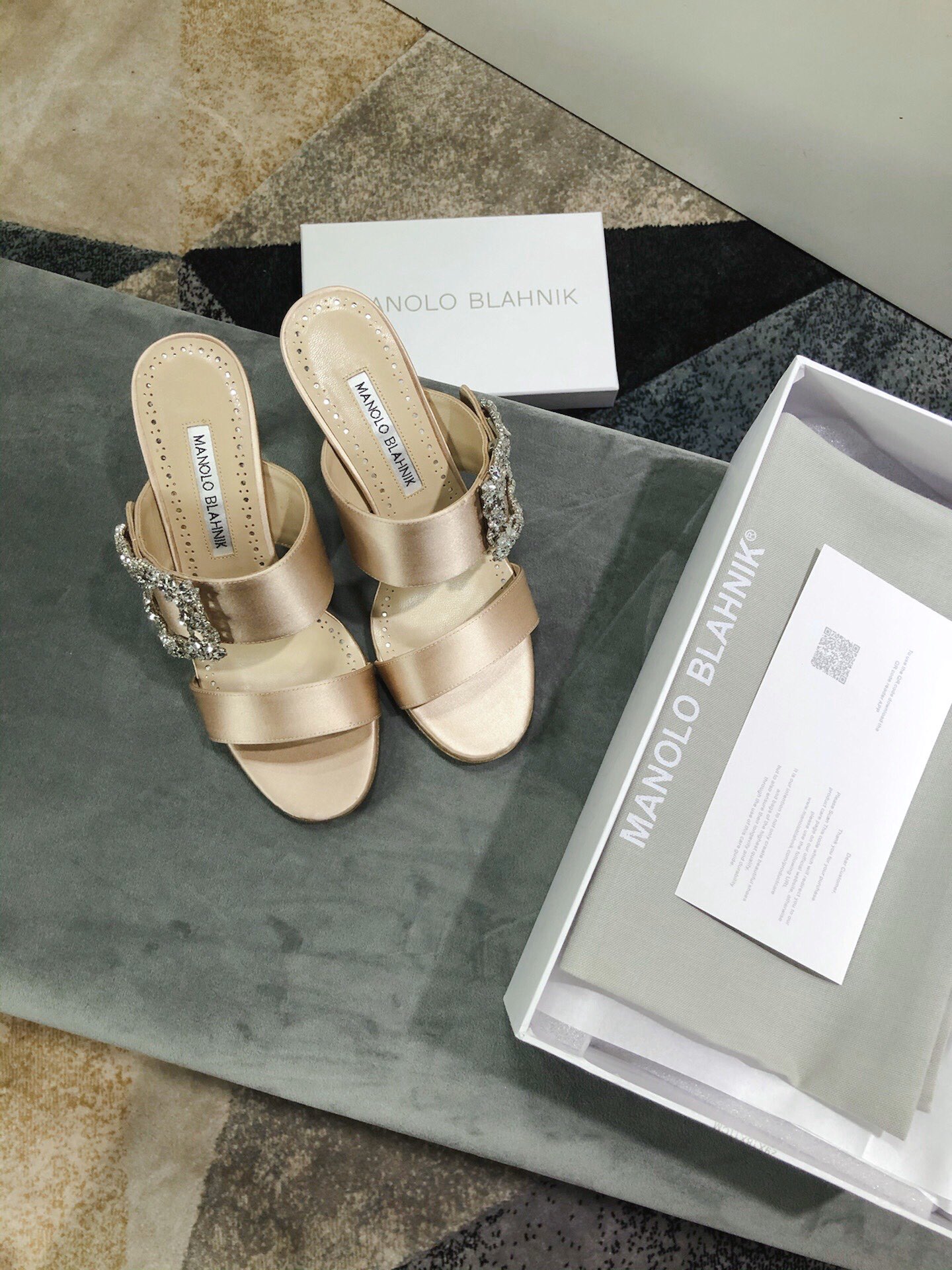 Luxury Italian Shoes by Manolo Blahnik: Precision Crafted with Real Leather, Code 34-40.
