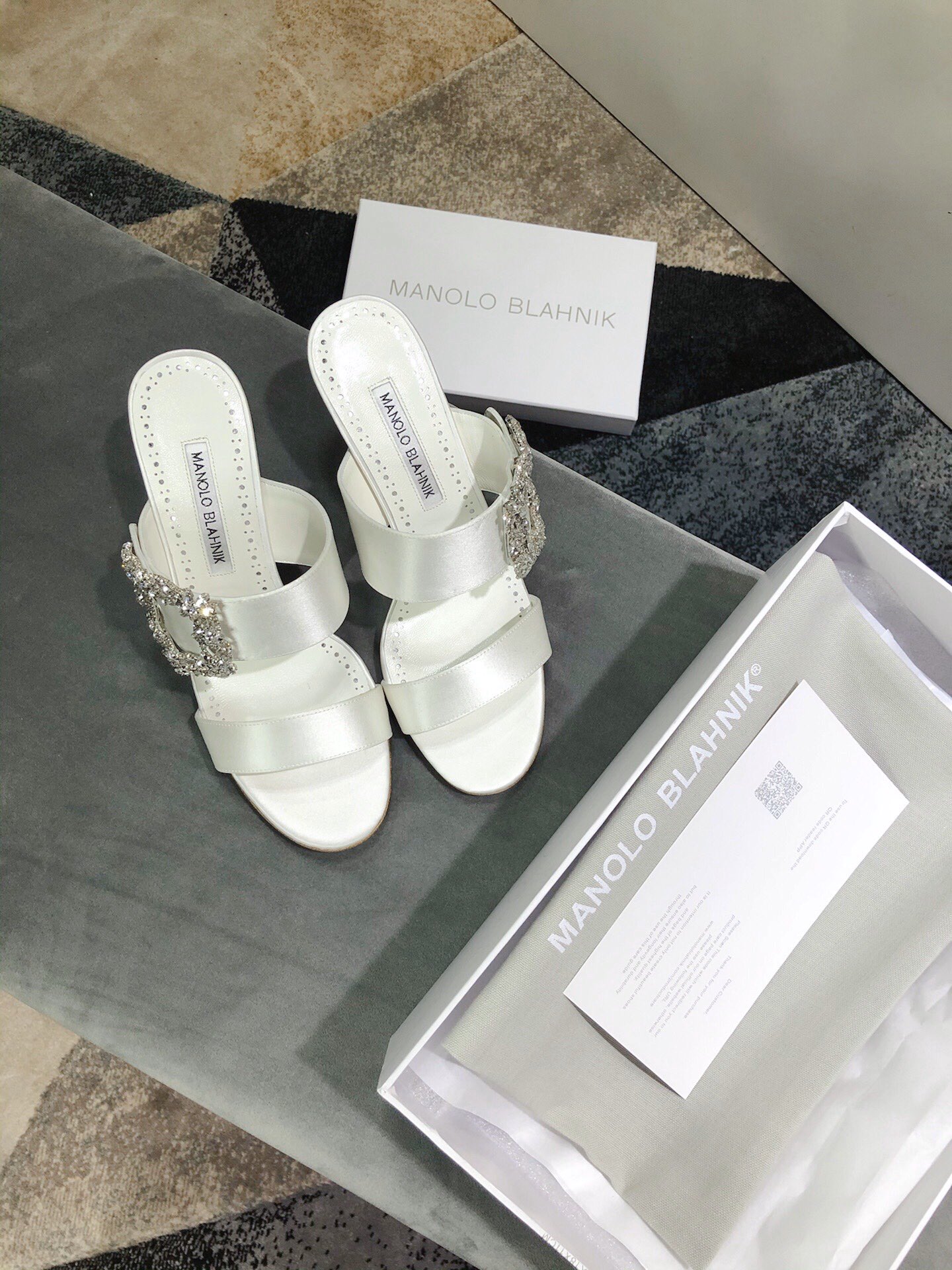 Luxury Italian Lasagna Material: Manolo Blahnik High Heels, Code 34-40, 7.5cm, Top P600