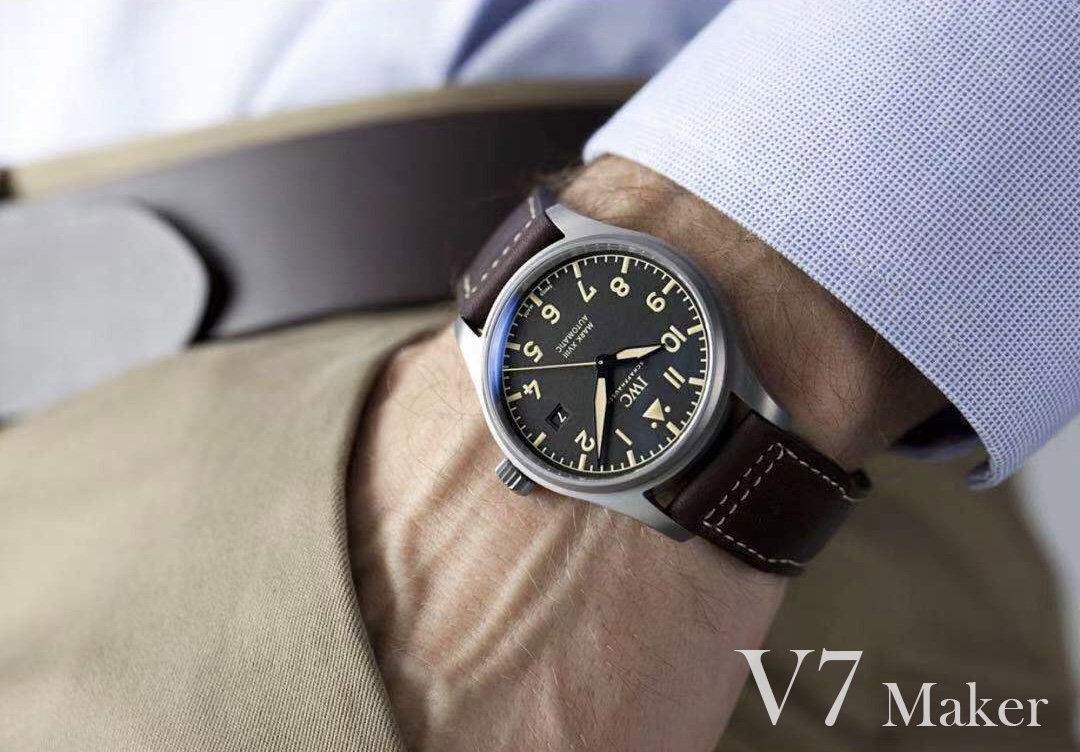Louis Vuitton 1 V7不惜成本单独再购一只原装开模 耗时两年 终可修正市面现有版本的所有不足 独家防指纹技术同步原装