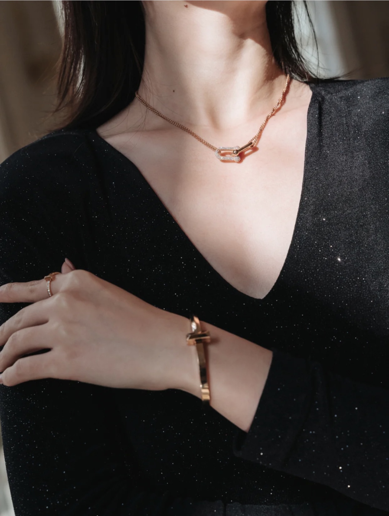 NO:631512,Hardware upper body picture for reference, it is a perfect match for T1!  ,,Cardia high-end jewelry19860909Hardware上身图参考,和T1是绝配哦！,,卡迪亚高端饰品,Jewelry