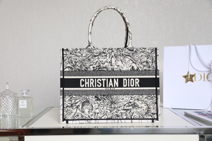 Dior Book Tote Handbags Tote Bags Black White Embroidery