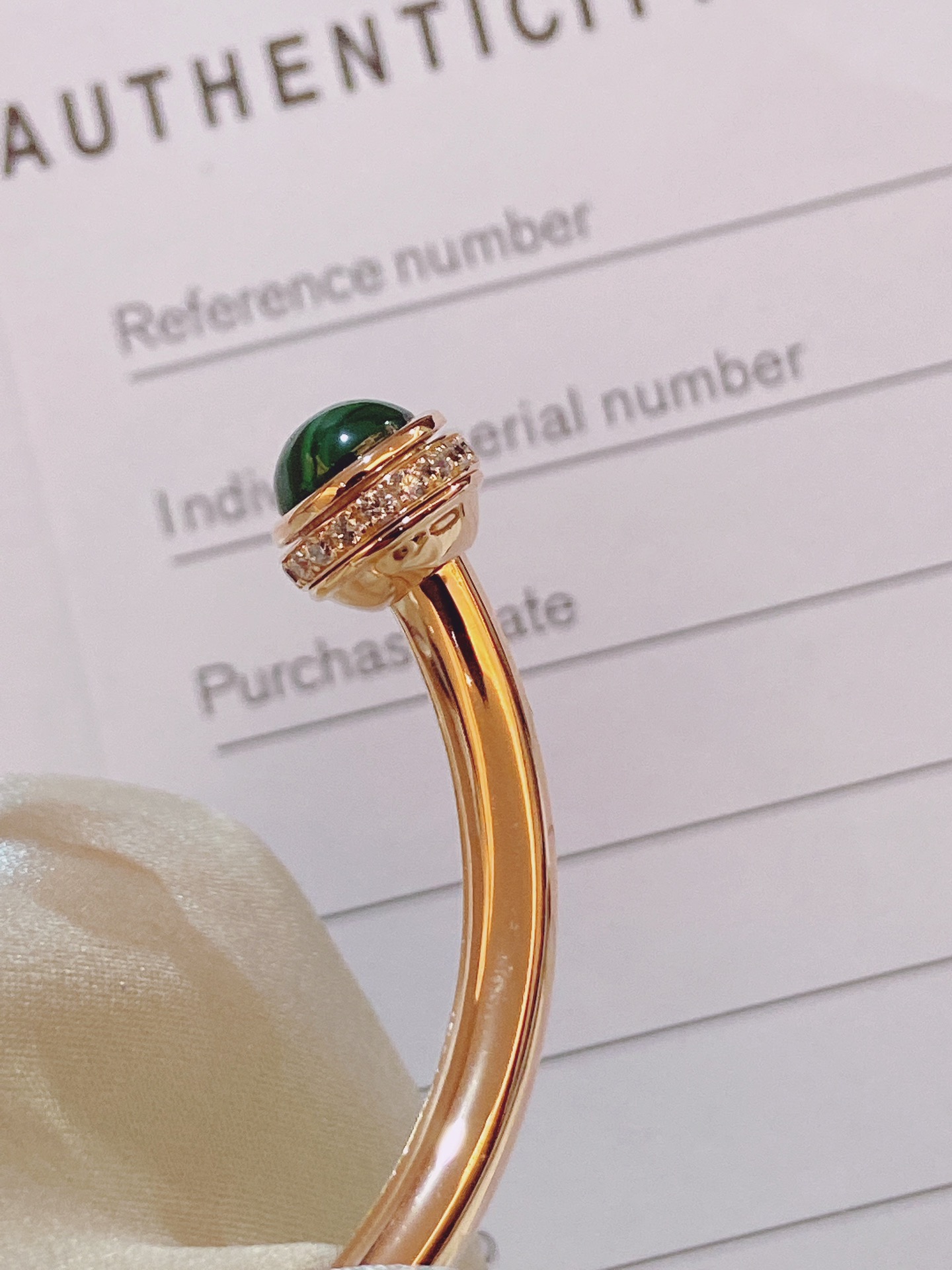 Wholesale Jewelry Collection: Elegant, Colorful, and Unique Designs for Women’s Romance - 图片 7
