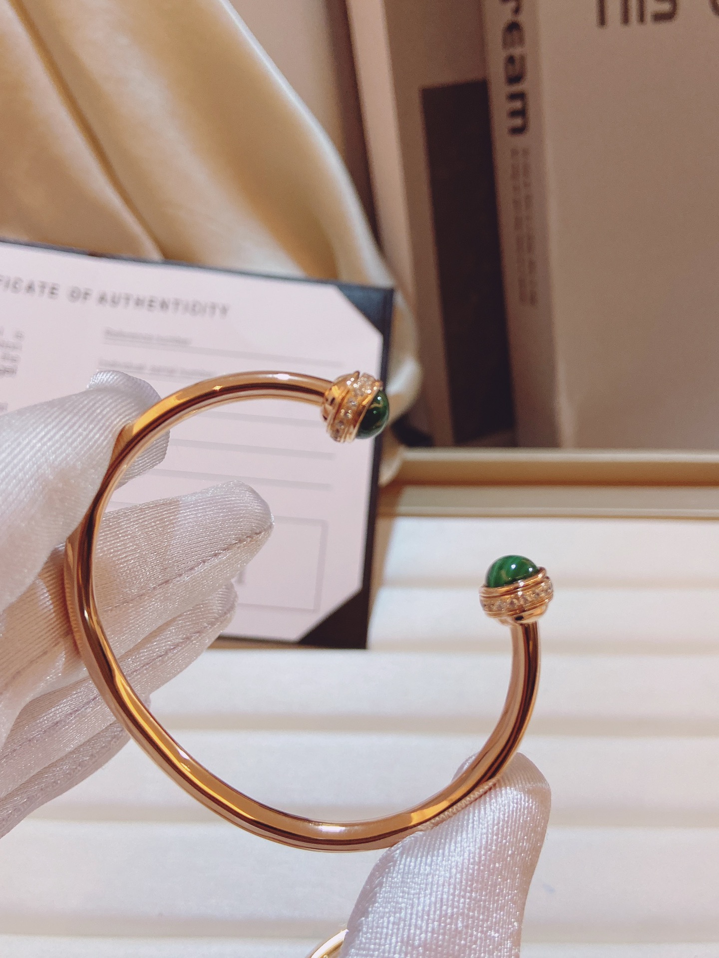 Wholesale Jewelry Collection: Elegant, Colorful, and Unique Designs for Women’s Romance - 图片 2
