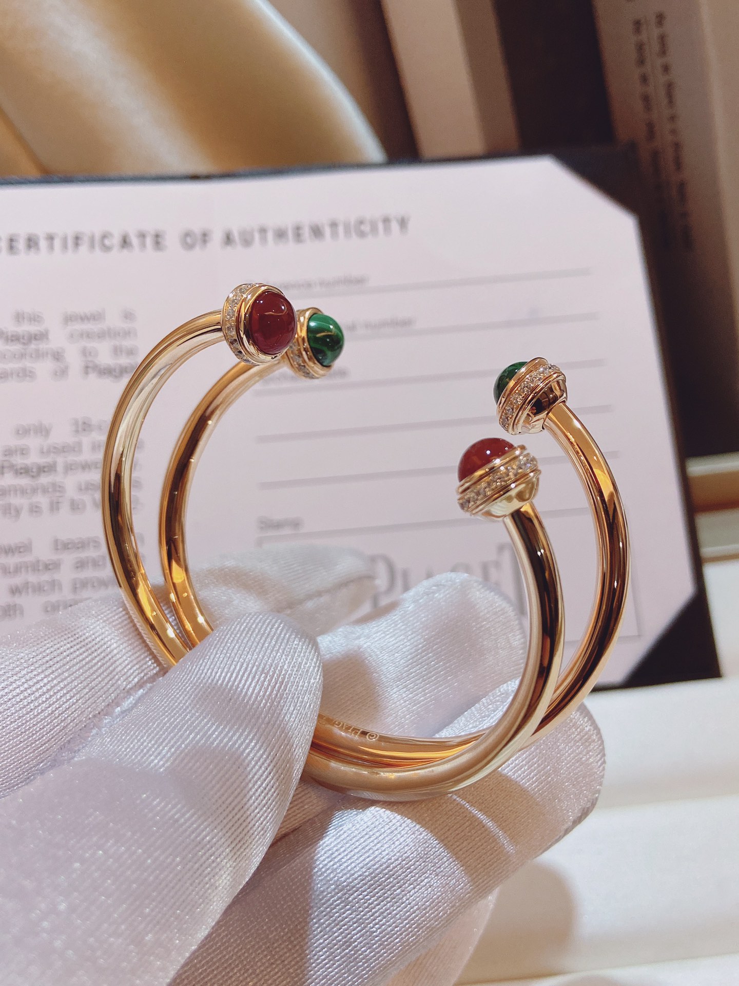 Wholesale Jewelry Collection: Elegant, Colorful, and Unique Designs for Women’s Romance