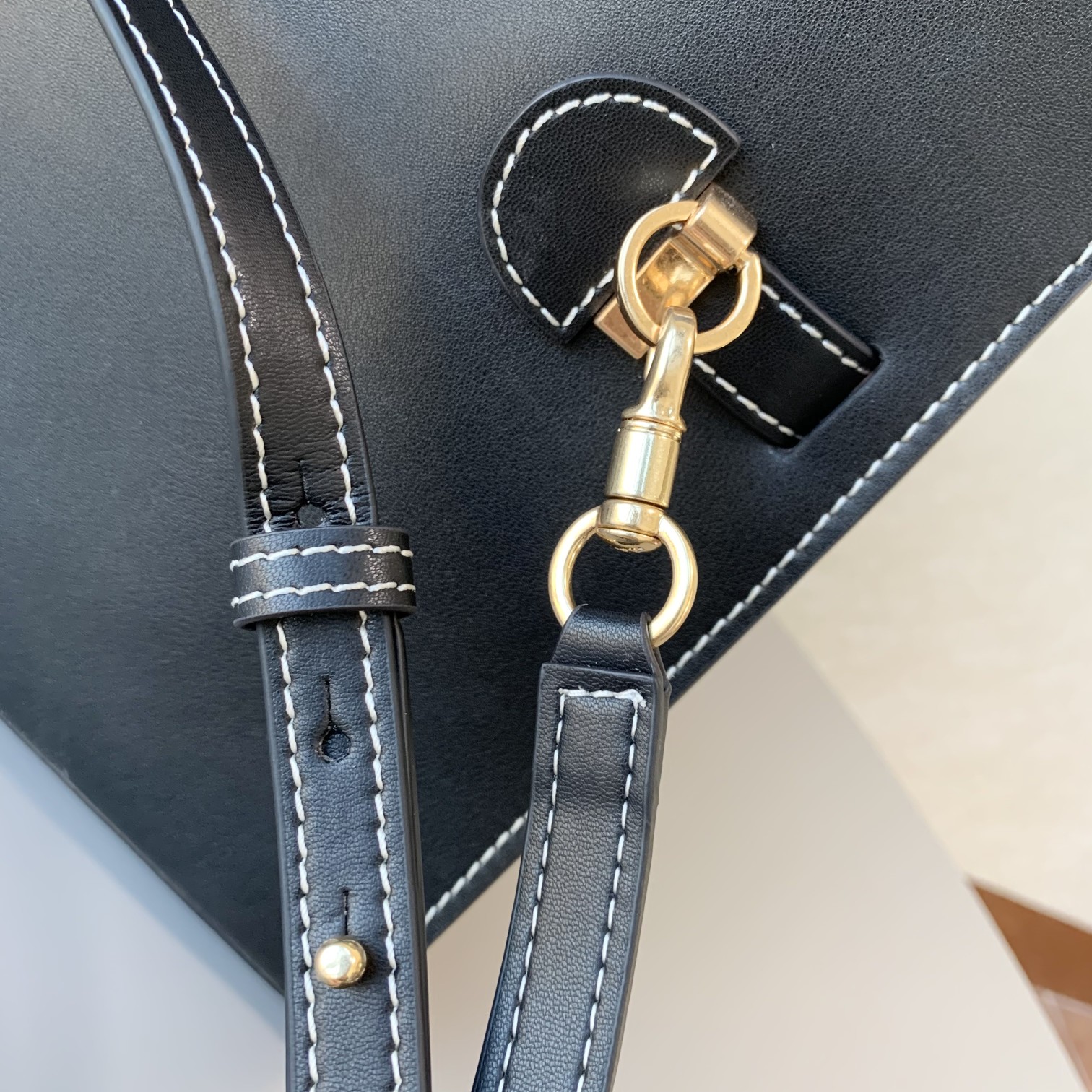 Tory Burch 小号黑色TORY BURCH 新款托特包 头层纳帕牛皮＋ 磨砂五金 手提单肩斜挎均可