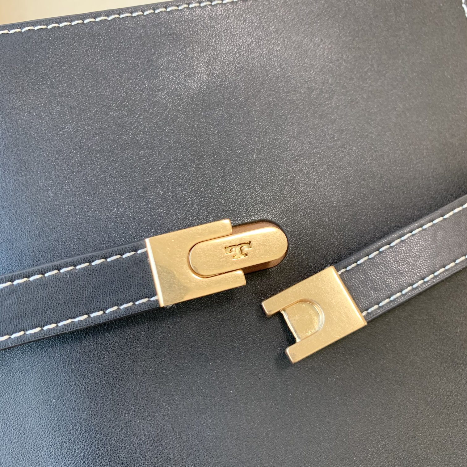 Tory Burch 小号黑色TORY BURCH 新款托特包 头层纳帕牛皮＋ 磨砂五金 手提单肩斜挎均可