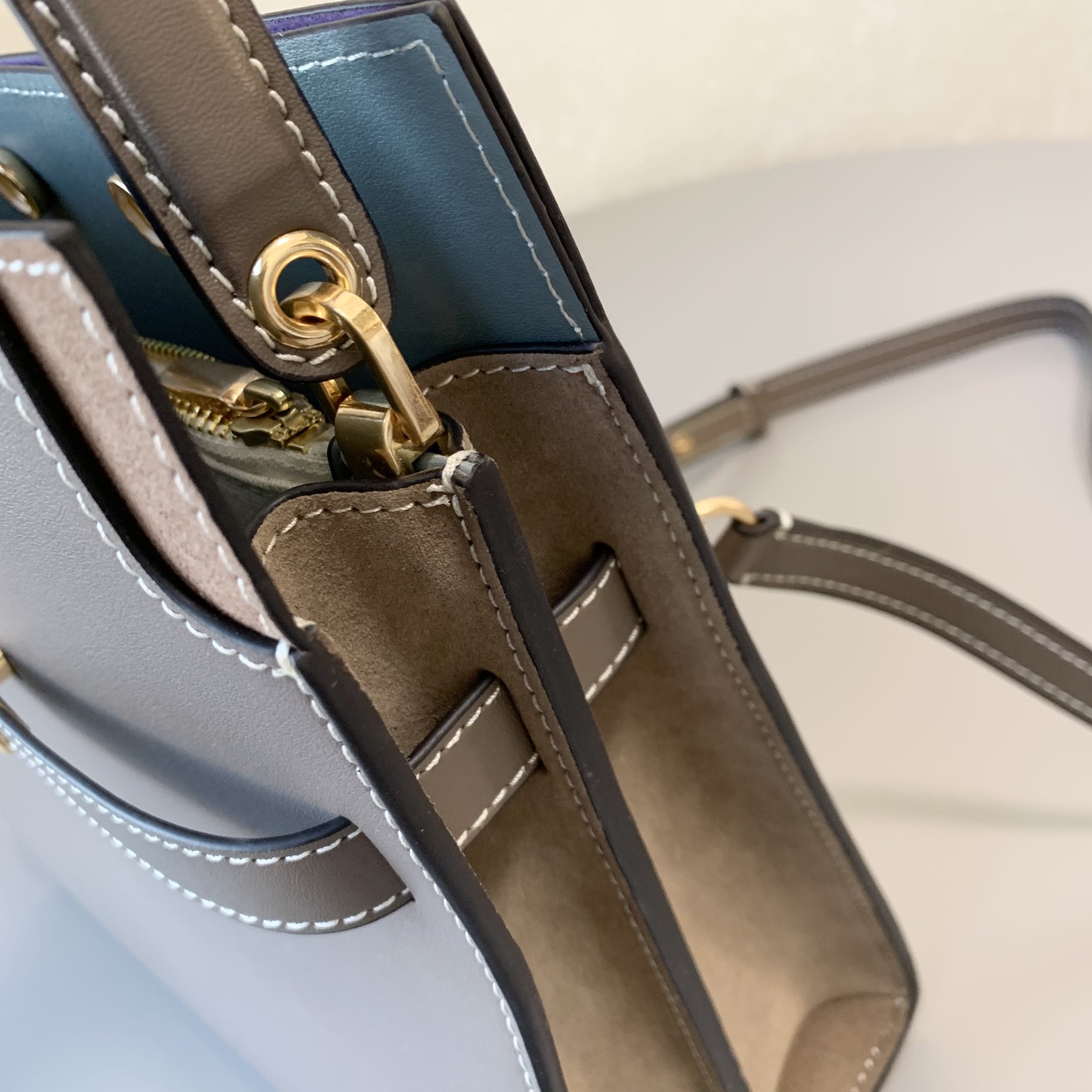Tory Burch 小号灰色TORY BURCH 新款托特包 头层纳帕牛皮＋ 磨砂五金 手提单肩斜挎均可