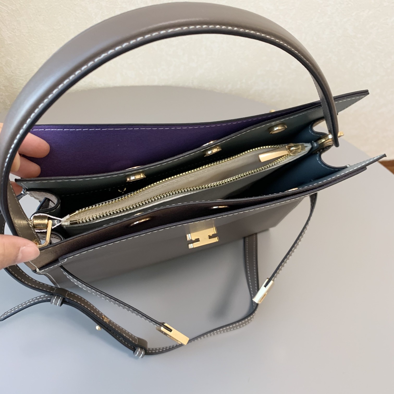 Tory Burch 小号灰色TORY BURCH 新款托特包 头层纳帕牛皮＋ 磨砂五金 手提单肩斜挎均可