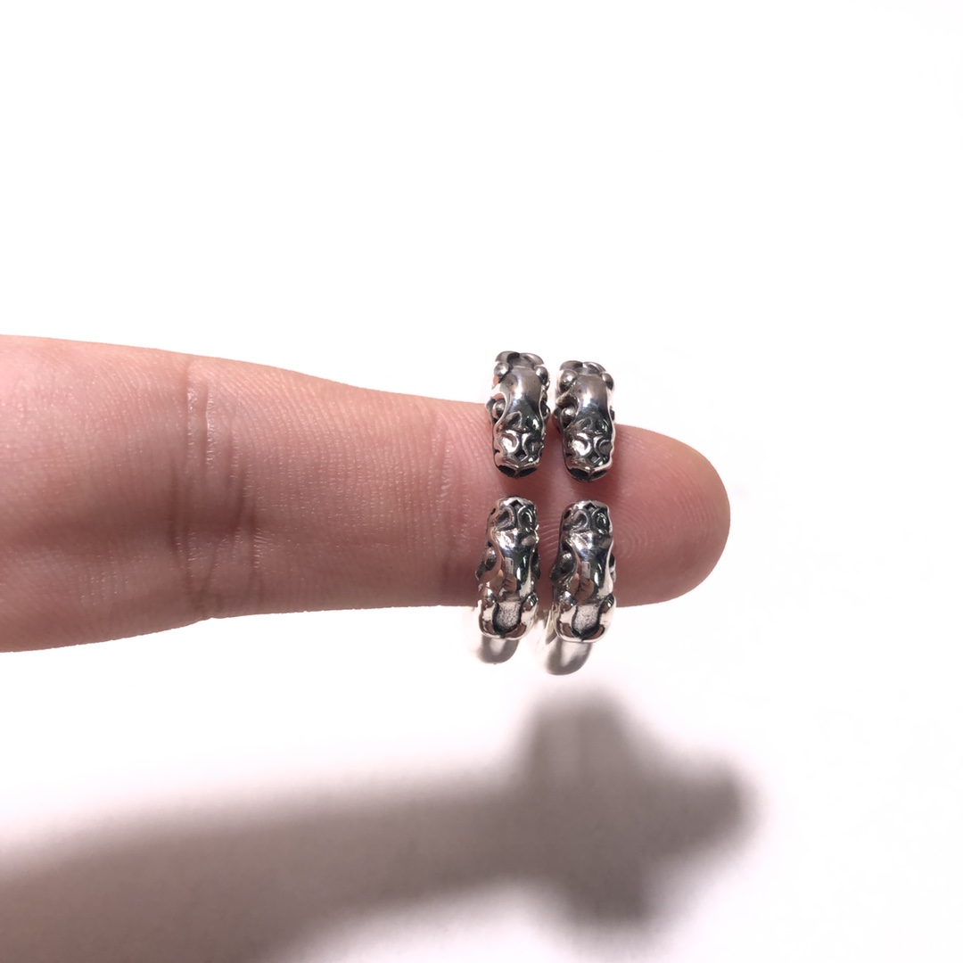 Chrome Hearts 𝐂𝐡𝐫𝐨𝐦𝐞 𝐡𝐞𝐚𝐫𝐭𝐬 克罗心双龙头狗头戒指