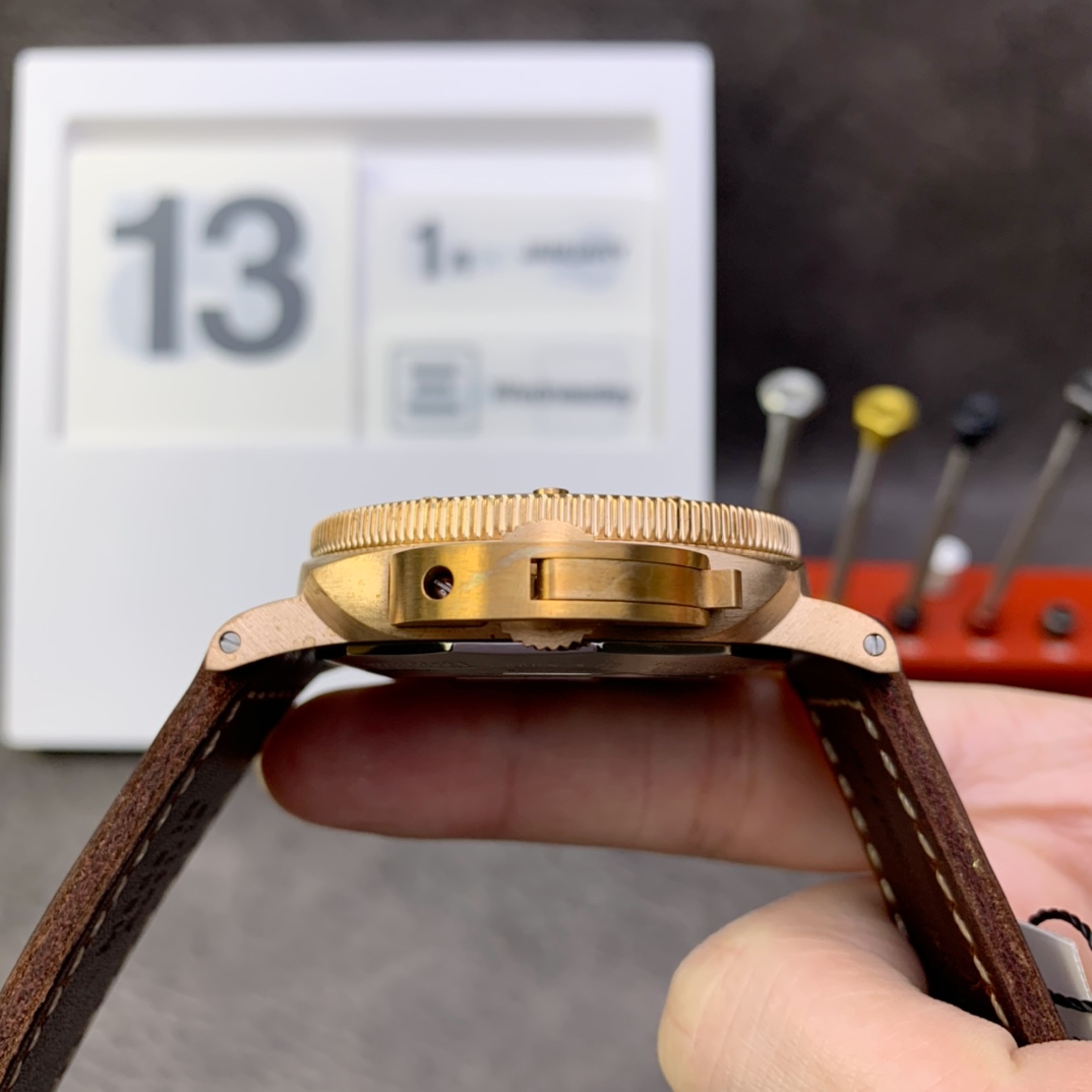 [Panerai Watches]Panerai Bronze King PAM96847MM A watch is hard to find VS bre