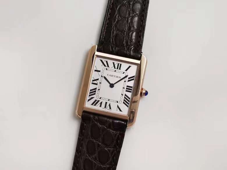 Cartier 卡地亚坦克系列女表三个颜色，表带皮带钢带都有