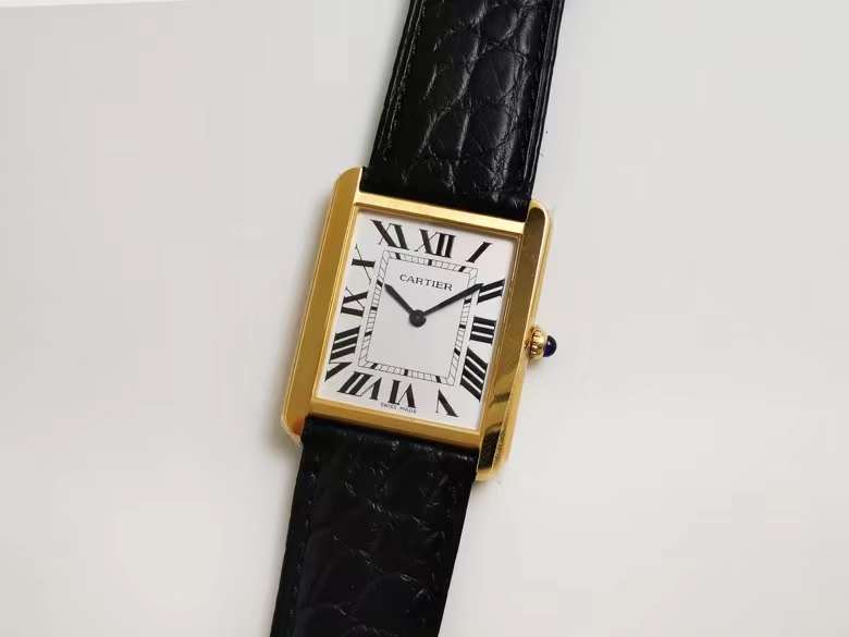 Cartier 卡地亚坦克系列女表三个颜色，表带皮带钢带都有