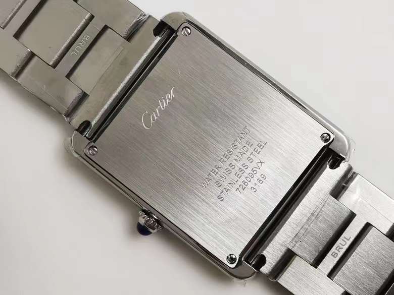 Cartier 卡地亚坦克系列女表三个颜色，表带皮带钢带都有