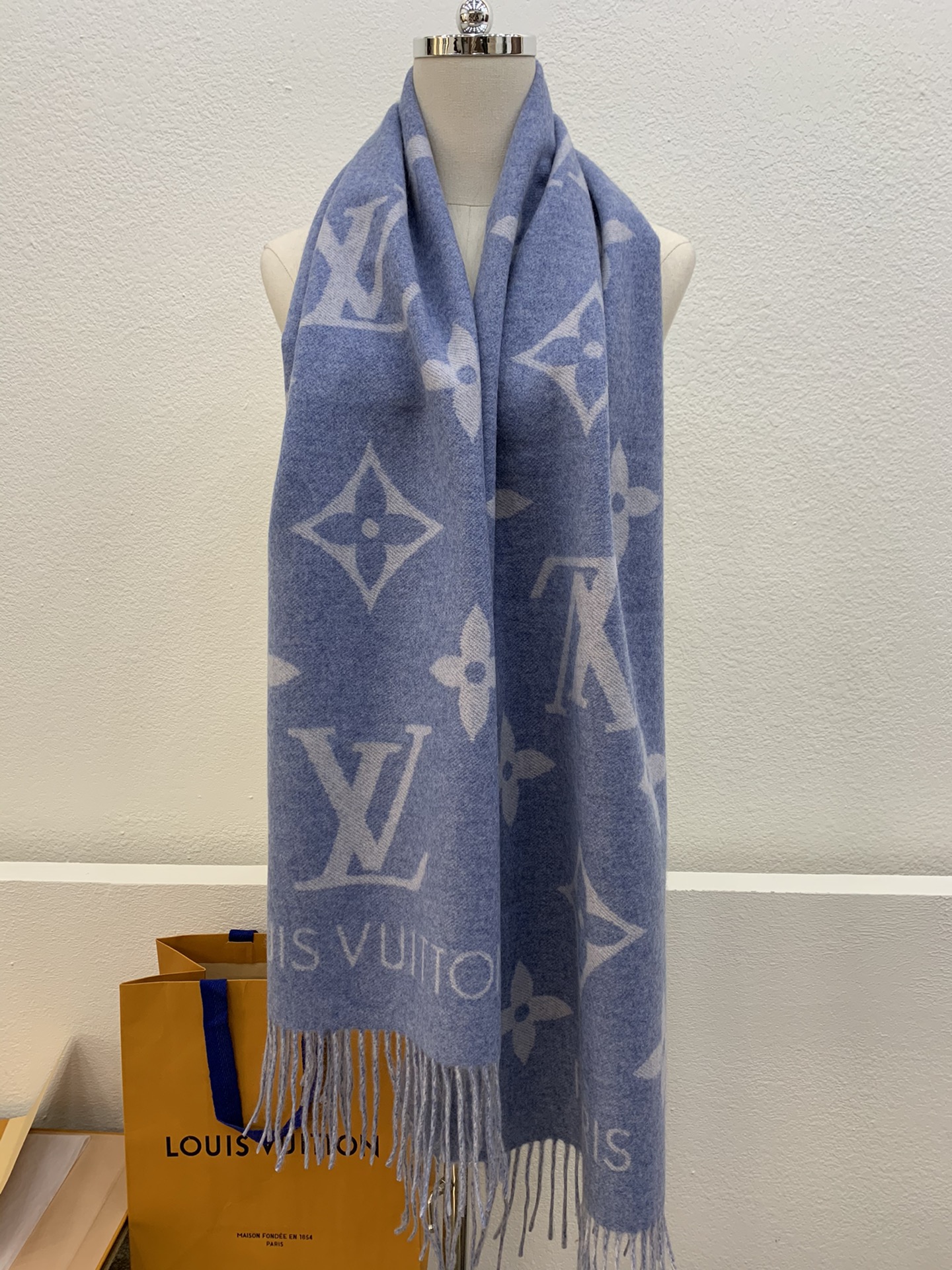 LV路易威登流苏饰边100%羊绒Reykjavik 围巾M75704#M75505#M71040#M71041#M76637#M76067