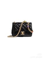Chanel Classic Flap Bag Crossbody & Shoulder Bags Spring Collection Vintage Chains
