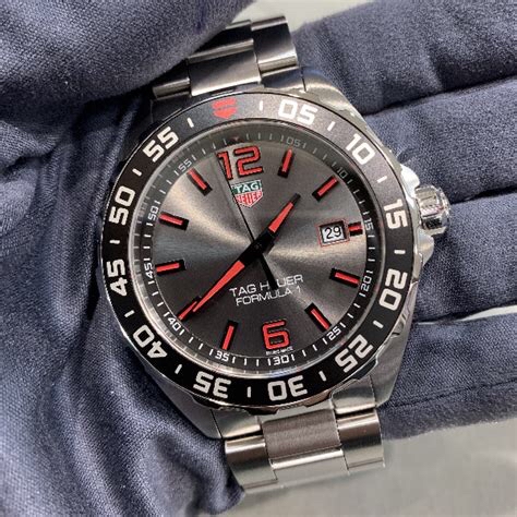 NO:727785,Batch: Original box: 50 New TAG Heuer with high appearance and good looks newly launched, hard goods. Original Tagheuer, TAG Heuer F1 series quartz watch, over RMB 10,000 at the counter. Sapphire mirror, super luminous hands, original movement, support for disassembly and inspection, ~43mm diameter. The ultra-high-difficulty brushed steel strap process cannot be imitated, one watch and one code with a hangtag, synchronization at the counter!  Brand new complete set of [color][color][color],,tag heue19860909批: 原盒:50 新款泰格豪雅高颜值新上线,硬货.Original Tagheuer,泰格豪雅F1系列 石英表,专柜1万+.蓝宝石镜面,超强夜光指针,原装机芯,支持拆机验货,～43mm表径.超高难度精钢拉丝表带工艺无法仿制,一表一码配吊牌,专柜同步！全新全套出[色][色][色],,tag heue,Watch