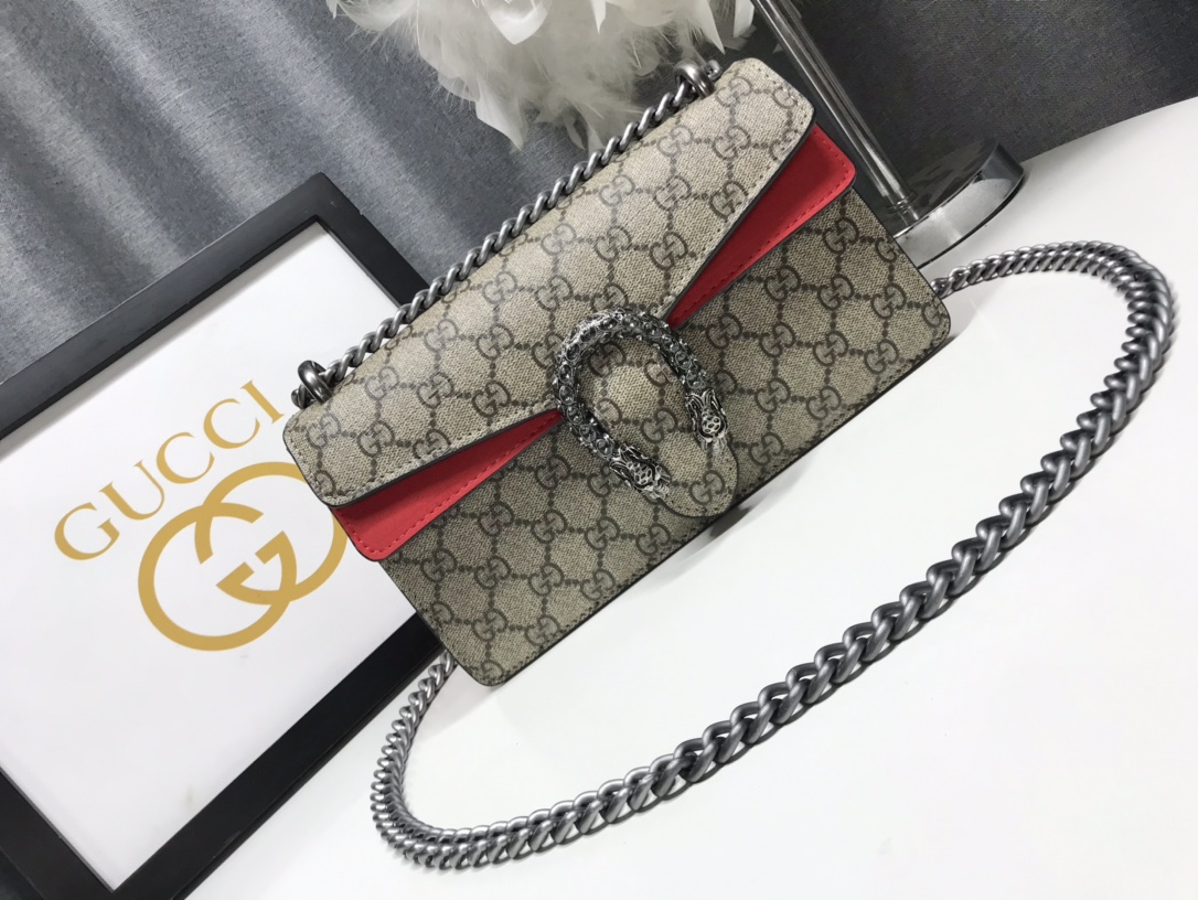 中号𝗚𝗚 𝗗𝗶𝗼𝗻𝘆𝘀𝘂𝘀 2020ss全新酒神新酒神的虎头标志是带钻的而且整个设计改繁为简保留了经典中