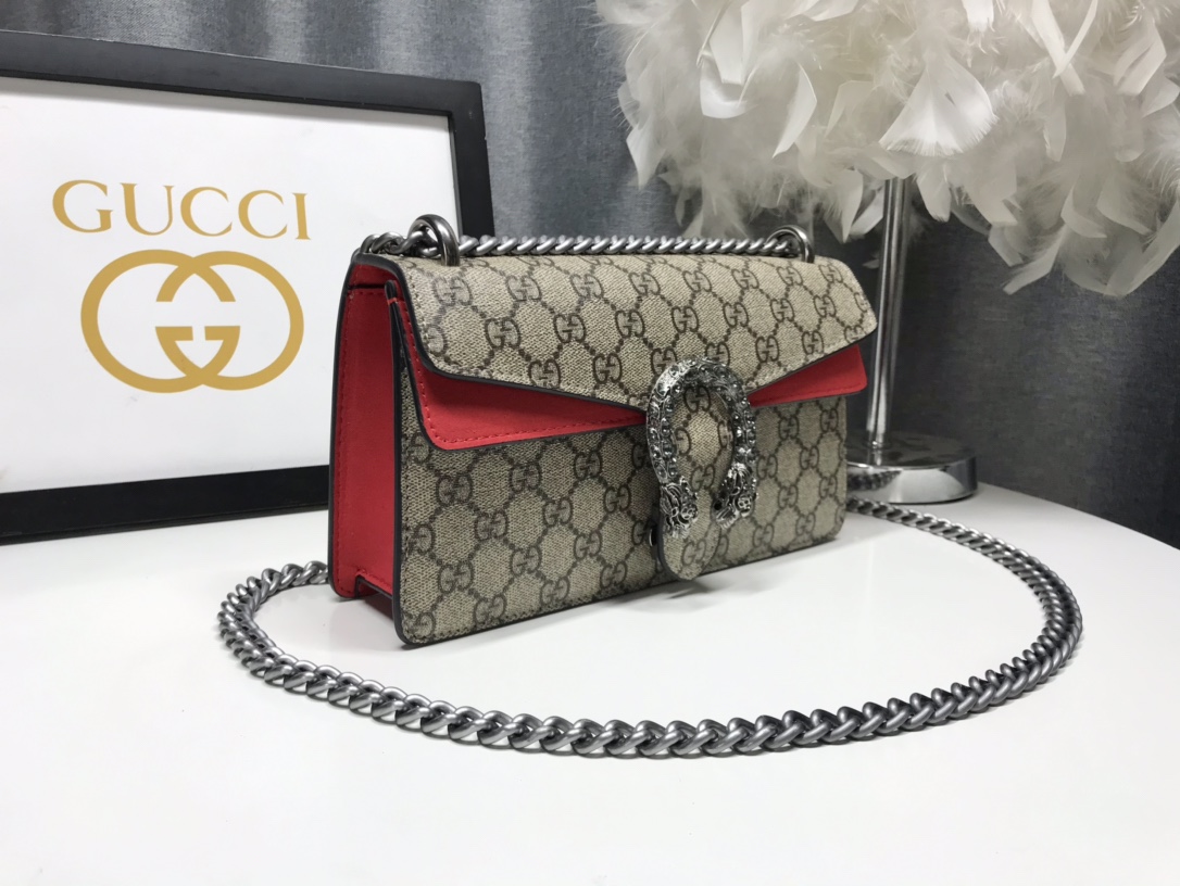 中号𝗚𝗚 𝗗𝗶𝗼𝗻𝘆𝘀𝘂𝘀 2020ss全新酒神新酒神的虎头标志是带钻的而且整个设计改繁为简保留了经典中