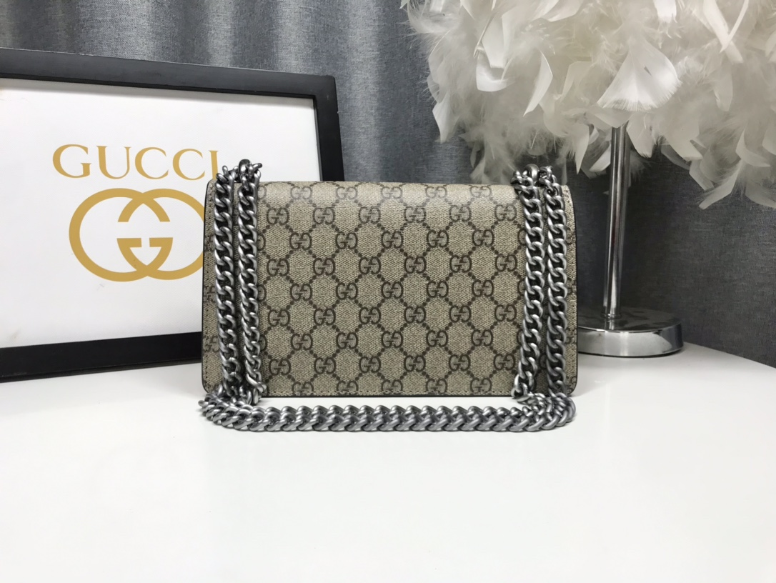 中号𝗚𝗚 𝗗𝗶𝗼𝗻𝘆𝘀𝘂𝘀 2020ss全新酒神新酒神的虎头标志是带钻的而且整个设计改繁为简保留了经典中