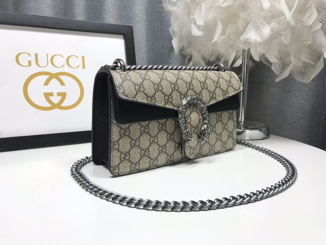 中号𝗚𝗚 𝗗𝗶𝗼𝗻𝘆𝘀𝘂𝘀 2020ss全新酒神新酒神的虎头标志是带钻的而且整个设计改繁为简保留了经典中