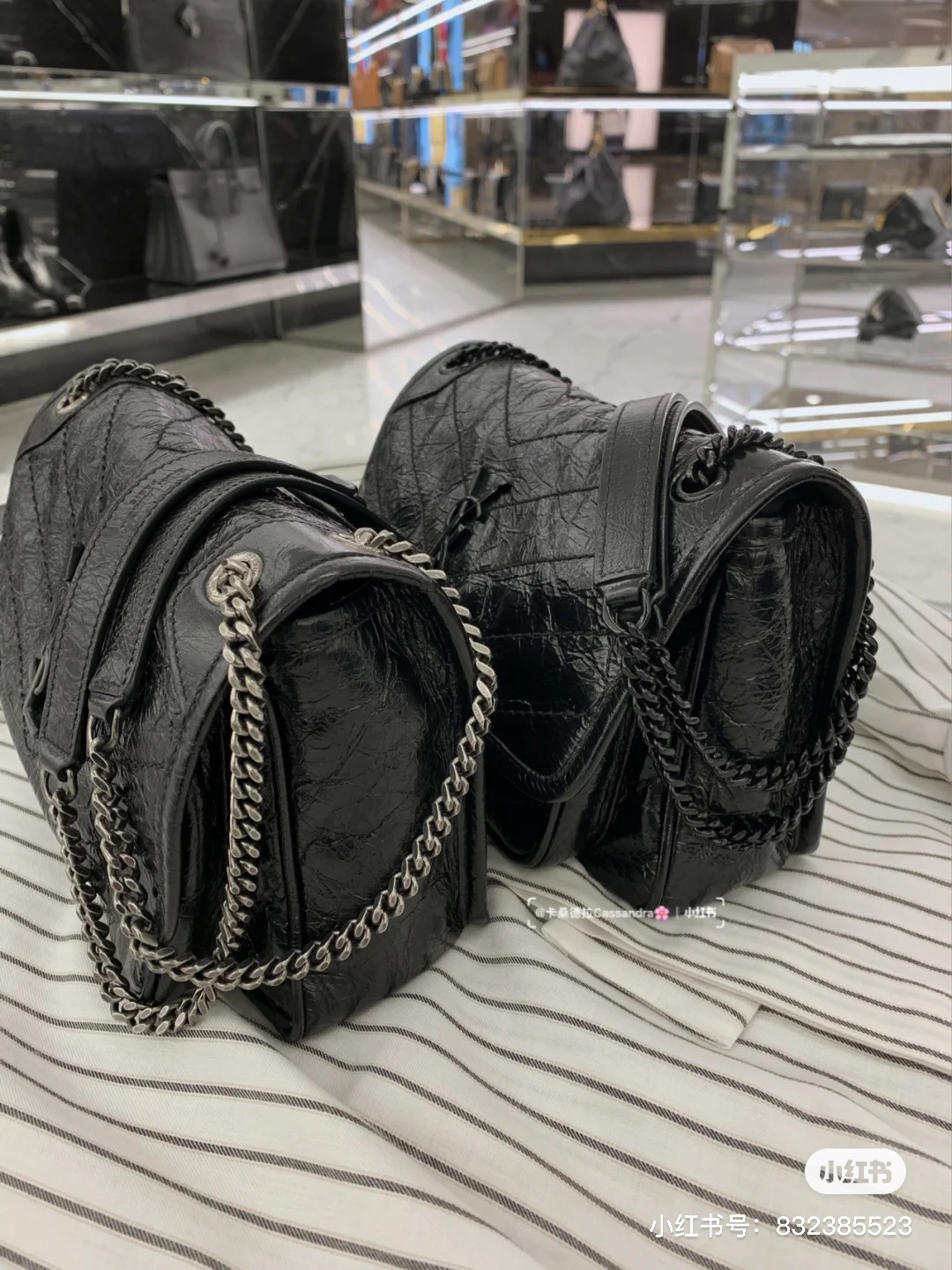 YSL 𝐍𝐢𝐤𝐢 22𝐜𝐦 邮差包 633151黑色/银链